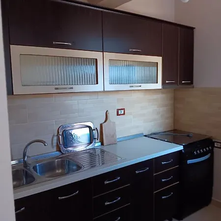 Alvi Apartment